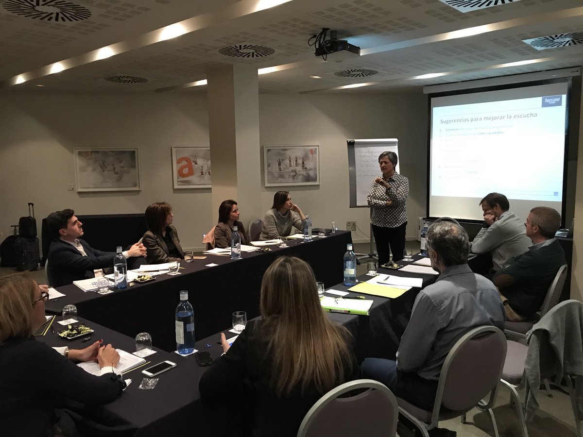 ASaizBernuy's tweet photo. “Escuchando” a @anparedesm en el LEADERSHIP Development Program de @sercotelhoteles https://t.co/HvpZ4B9NUs