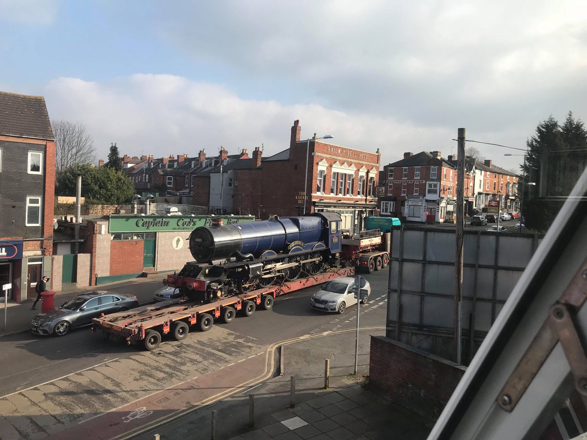 svrofficialsite's tweet photo. Look what's arriving... https://t.co/cIYiGQ6ggI