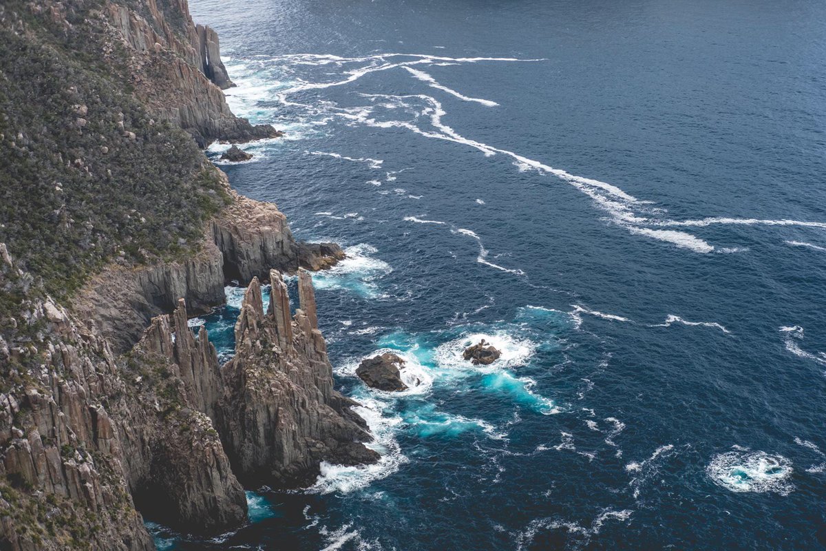laventuretapl's tweet photo. On s’envole bientôt vers Melbourne, pas mal tristes de quitter la #Tasmanie. On aurait voulu faire TOUTES les randos. #Australie https://t.co/MRCNN3PH15
