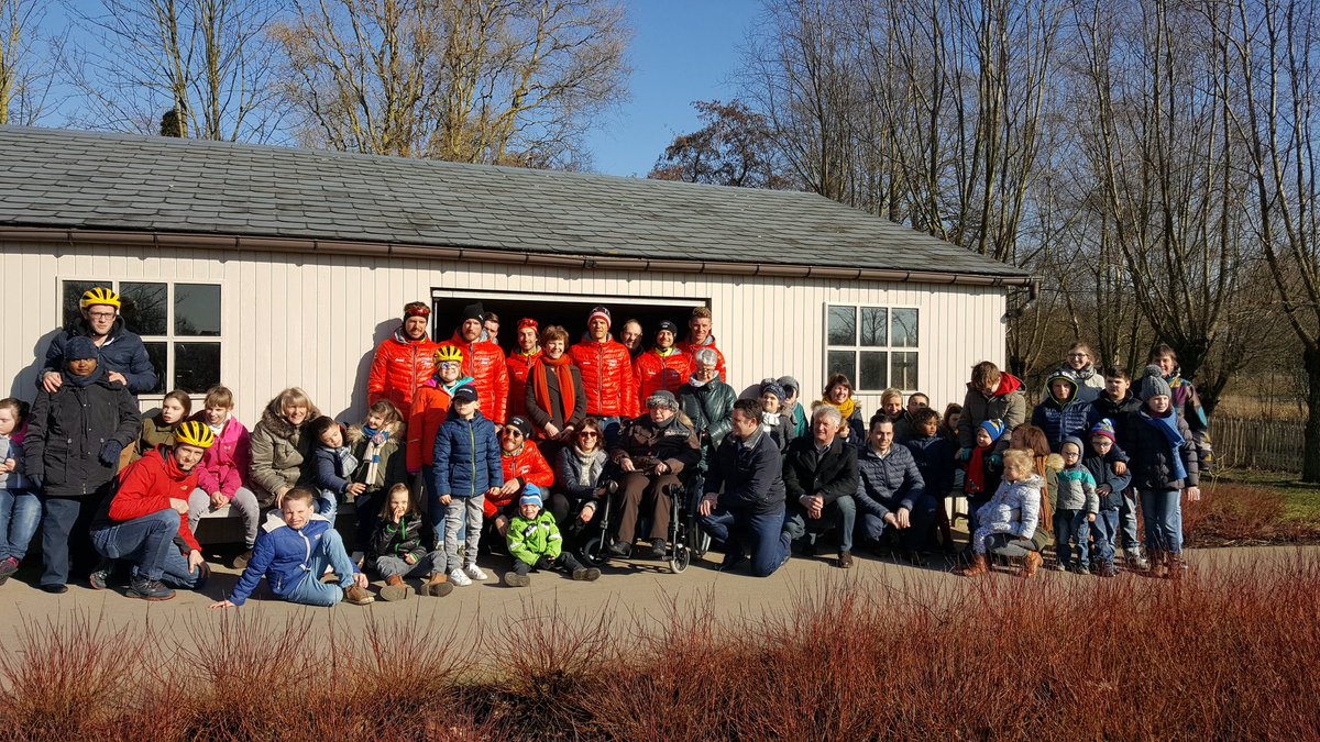 LidlTrek's tweet photo. Before their recon of #OHN18 the team payed a visit to DVC Heilig Hart, close to our service course to donate @Bontrager #daytimerunning lights and helmets. #BeSeen https://t.co/x9OhyOvRPW