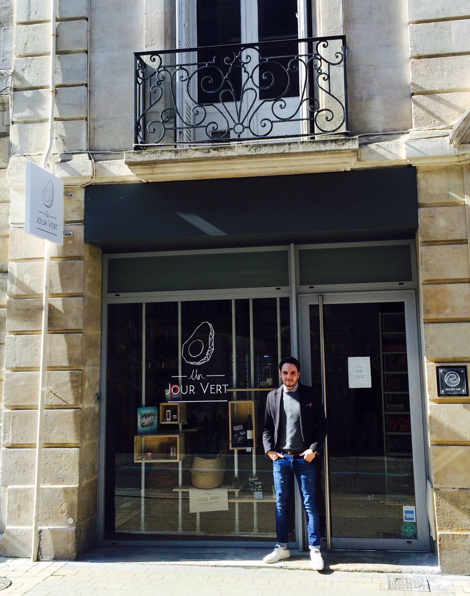 Félicitations à Wilhelm Schanzenbacher, ancien incubé de <a href="/UBee_Lab/">UBee Lab</a>, pour l'ouverture récente de son épicerie #Vegan <a href="/UnJourVert/">Un Jour Vert</a> rue Cheverus à #Bordeaux. #UBees
