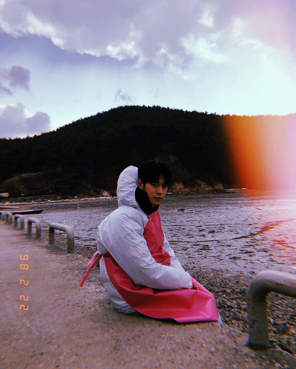 KnkSnaps's tweet photo. [KNK INSTAGRAM] official_knk_ynb: [승준] 🏝
#크나큰 #KNK #승준 #SEUNGJUN https://t.co/LQBB3sh2La #kpopsnaps https://t.co/nI9empGz4R
