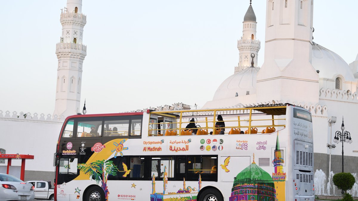 City Sightseeing Al Madinah On Twitter Every Mosque And Place In Madinah Has Its Historical Story Discover Learn Visit And Pray Inside The Mosque City Sighseeing Makes You Able To Hop Off To Visit