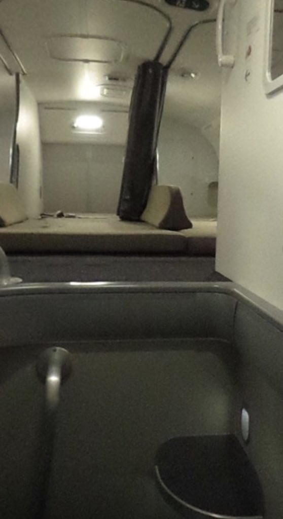 aircrosscheck's tweet photo. #LEMD #ECMSZ #Boeing #787 #900 #aireuropa #Avgeek #cabincrewroom #Dreamliner teníamos que entrar a verlo y lo hicimos, Gracias @AirEuropa #makingexcellenceahabit https://t.co/oGuiu8QRHO