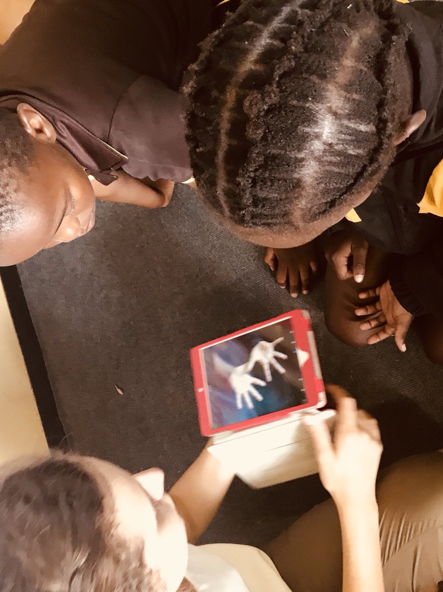 iSchoolAfrica tweet media