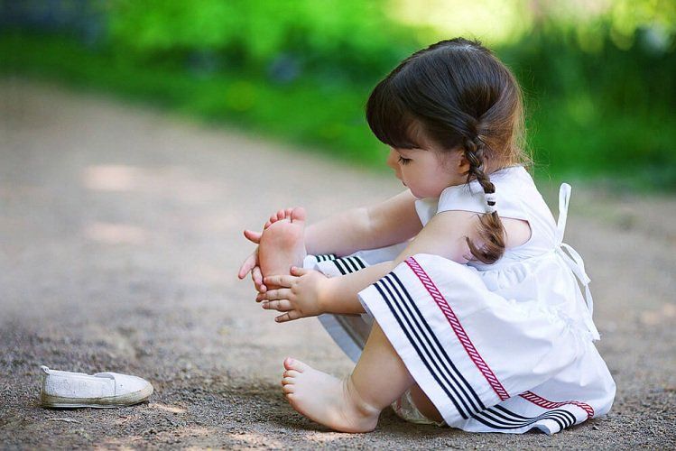 حين يخذلك شخص سيقوم بإسعادك شخص 
أخر، حين تخسر الفرص ستأتي لك فرص أكثر، وحين تعمل خيراً سيعوضك الله خيراً كثيرا 🌹⭐️