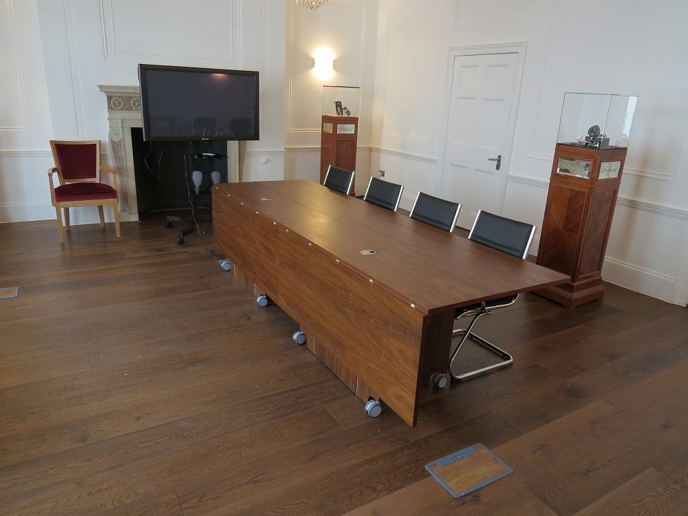 Fusion_Exec's tweet photo. If you have plans to upgrade your office #design or #furniture, look no further than Fusion. We're here to create the #office of your dreams. Learn more about our services... https://t.co/rsNer9CL9a https://t.co/1HvIYk0WEK