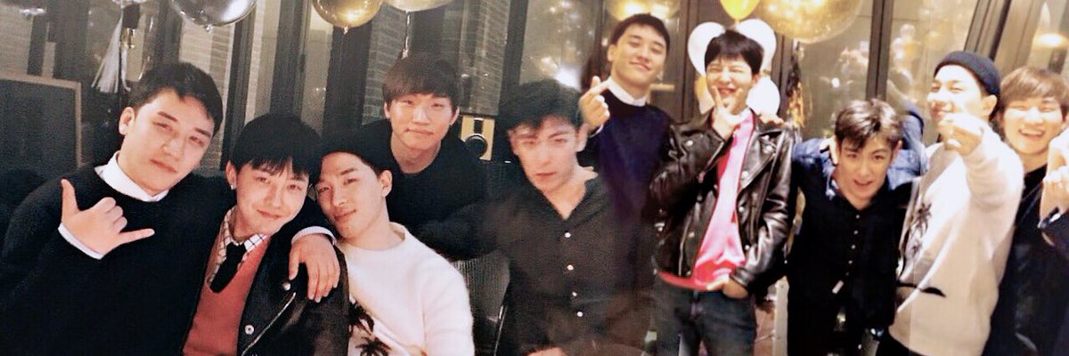 na123344's tweet photo. .

やっぱり5人じゃないと
BIGBANGじゃないよね😢

合成してBIGBANG5人にしてみた🙆‍♀️

#BIGBANG #ヘッダー
#貰う方一言かRTお願いします🙇‍♀️
#みんな無事に帰ってきてね😢

. https://t.co/E2D3CM69GQ