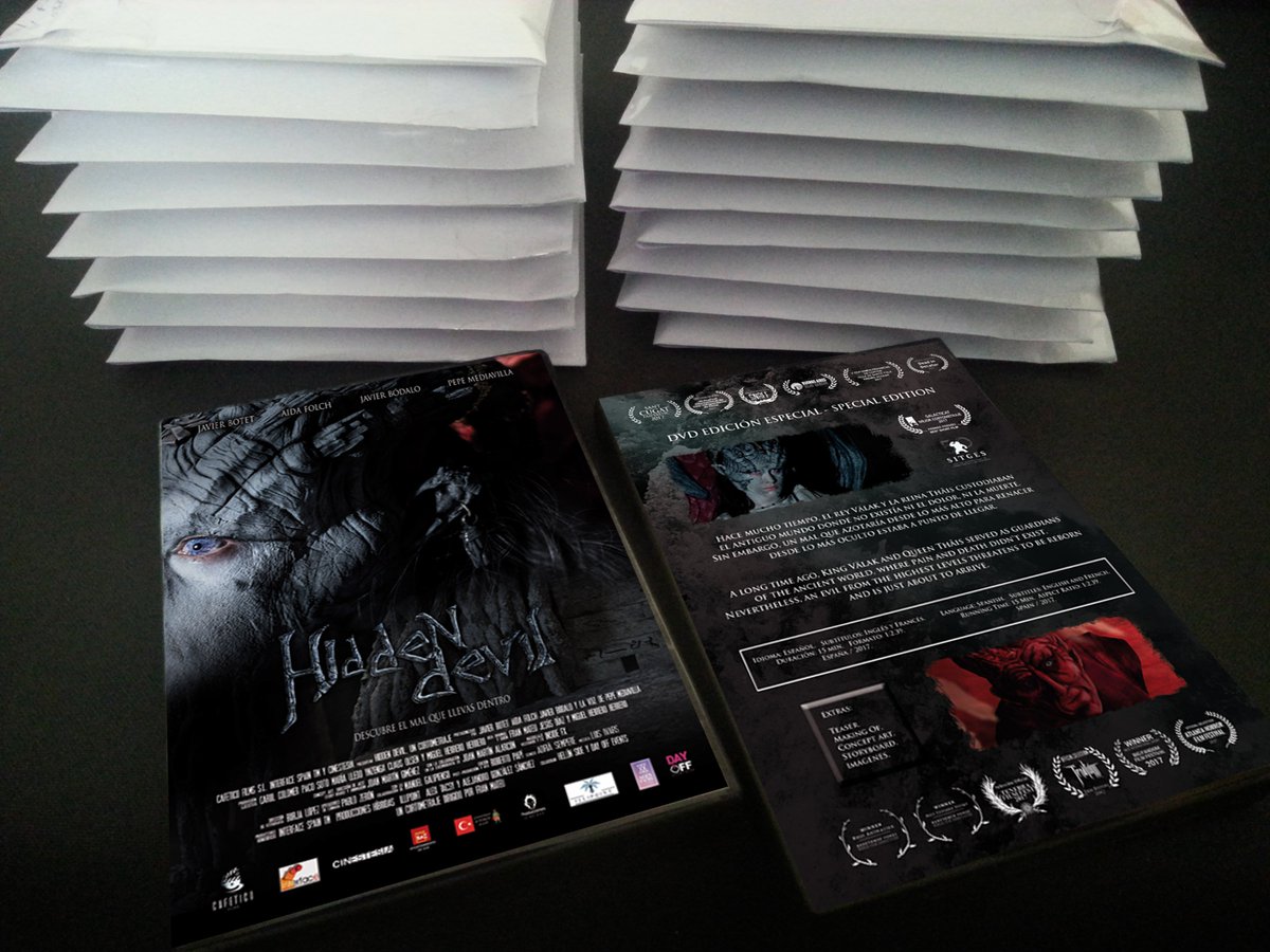 Hidden_Devil's tweet image. Ya hemos enviado el DVD de #HiddenDevil, y resto de recompensas, a los Colaboradores de nuestra campaña crowdfunding. ¡Muchas gracias a todos los que lo habéis hecho posible!