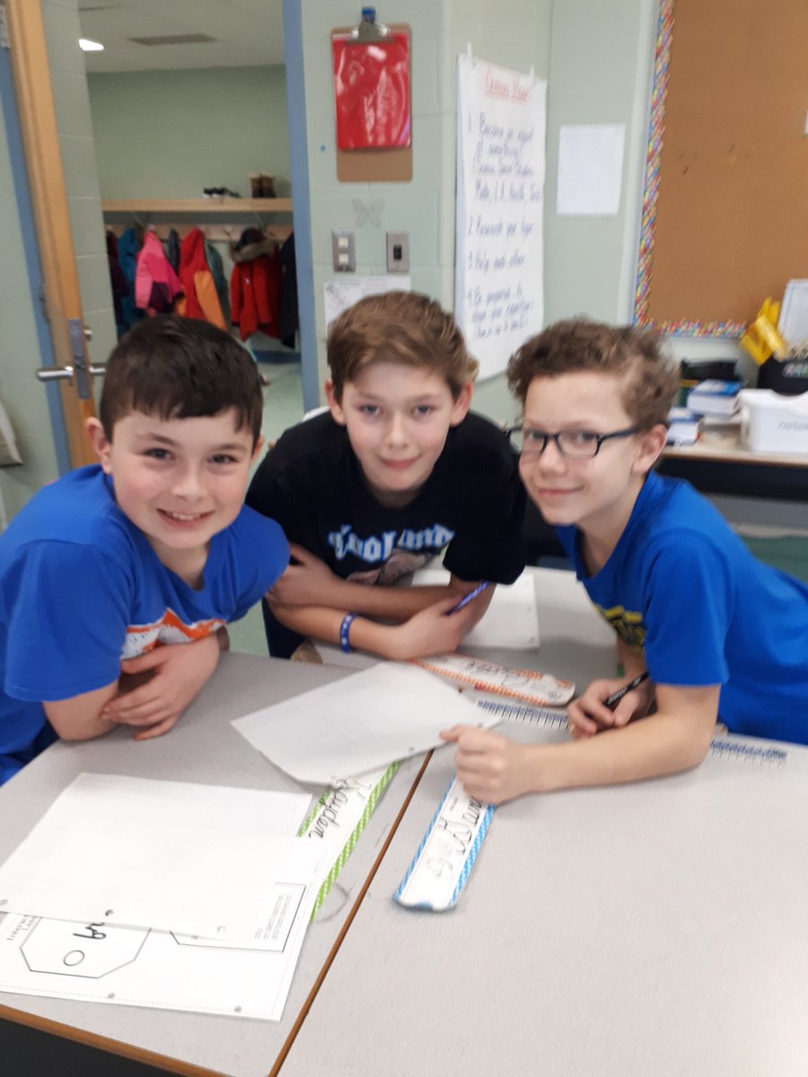 MsScottsClass6's tweet photo. First time working on a STEAM challenge #working together#flight https://t.co/NdUBvQizXU