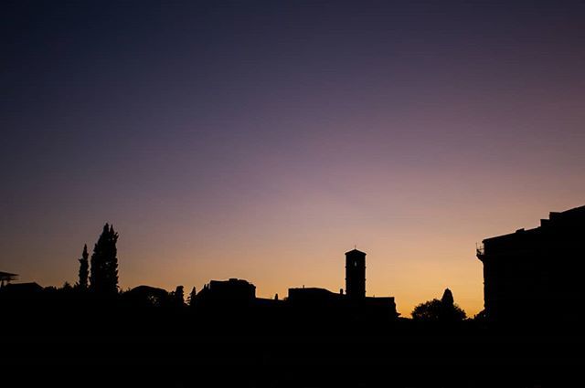 Instagram: ift.tt/2Flm2HI | Roman Skyline ☀ -

#sunsetpic #sunsethunter #landscape #sunsets #romecity #rome #sunset #roma #sky #italy #sunsetporn #romeitaly #sunsetsky #romelife #sunsetlovers #romentic #sunsetphotography #italia #igersroma #photography #photographe…