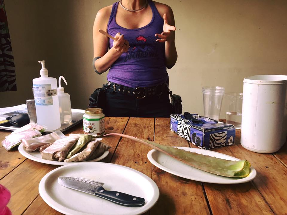 GlobalSexWork's tweet photo. "It was very important to have the right place to talk about our bodies with our sisters" - Sex workers organise alternative gynaecology workshop https://t.co/7XNzGfOdQ0 https://t.co/o4o5Q21QRb