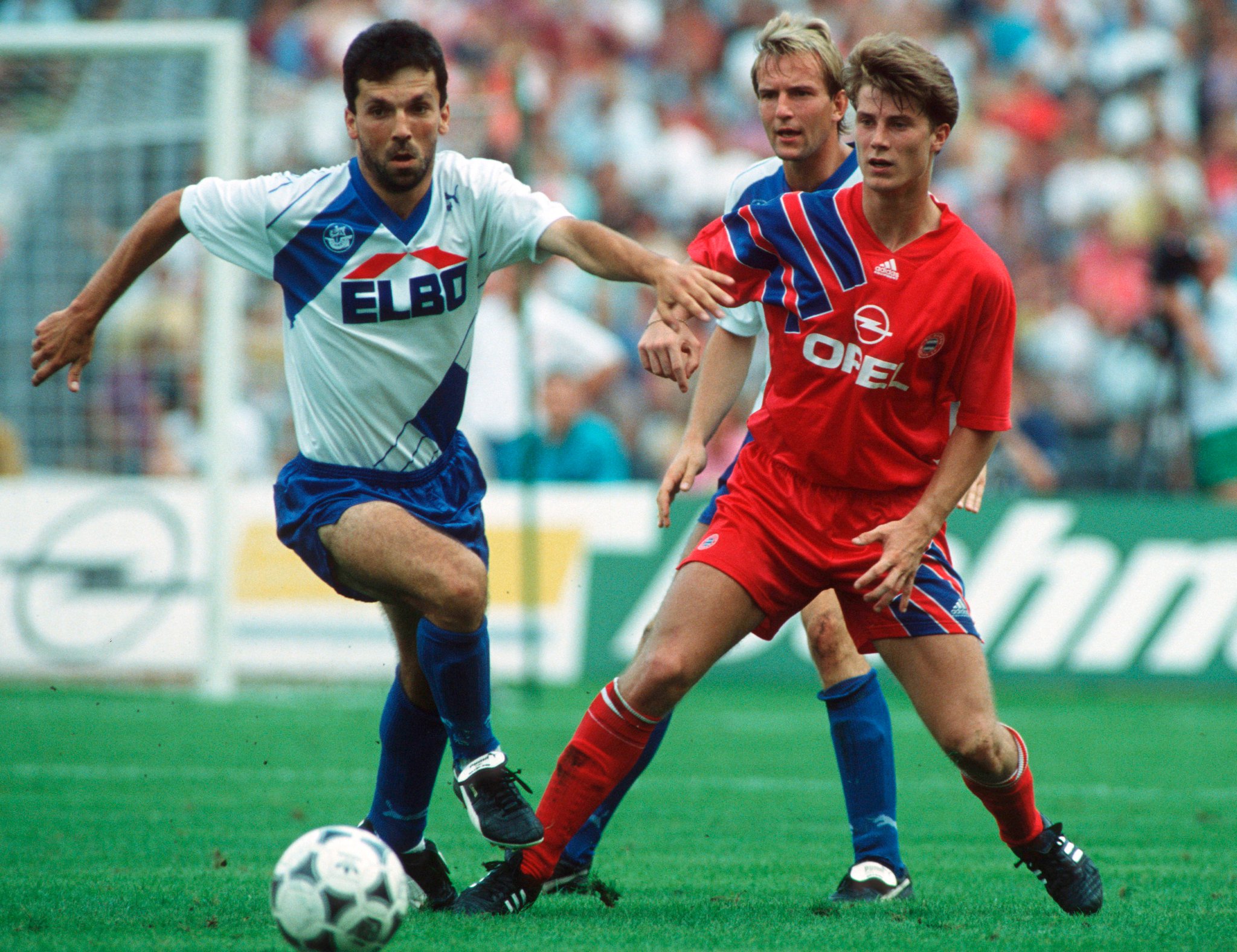 Happy 49th Birthday to former player Brian Laudrup!     