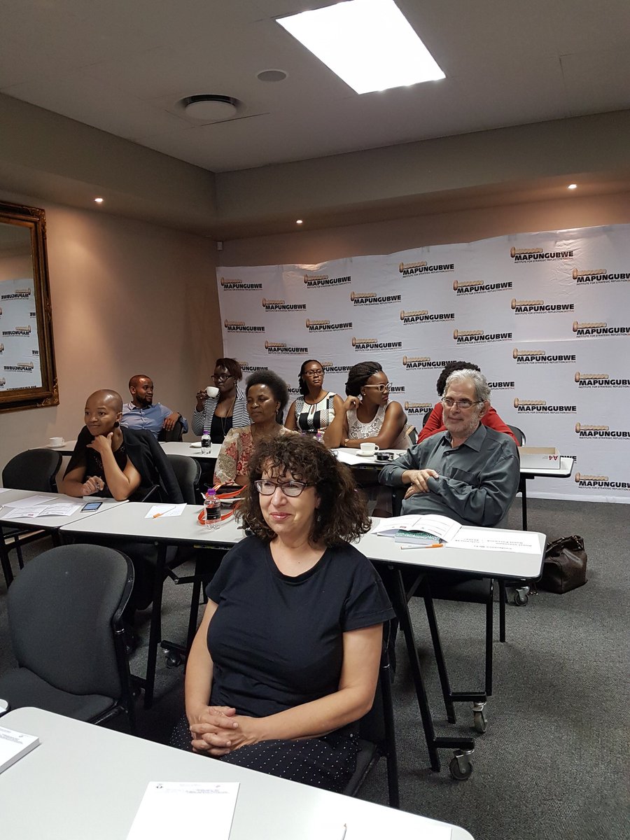 MISTRA_SA's tweet photo. Dr. Lindiwe Tshuma: competency in the launguage of communication is a prerequisite for engagement in the learning process. #MathsInSA https://t.co/NWSOfryF9F