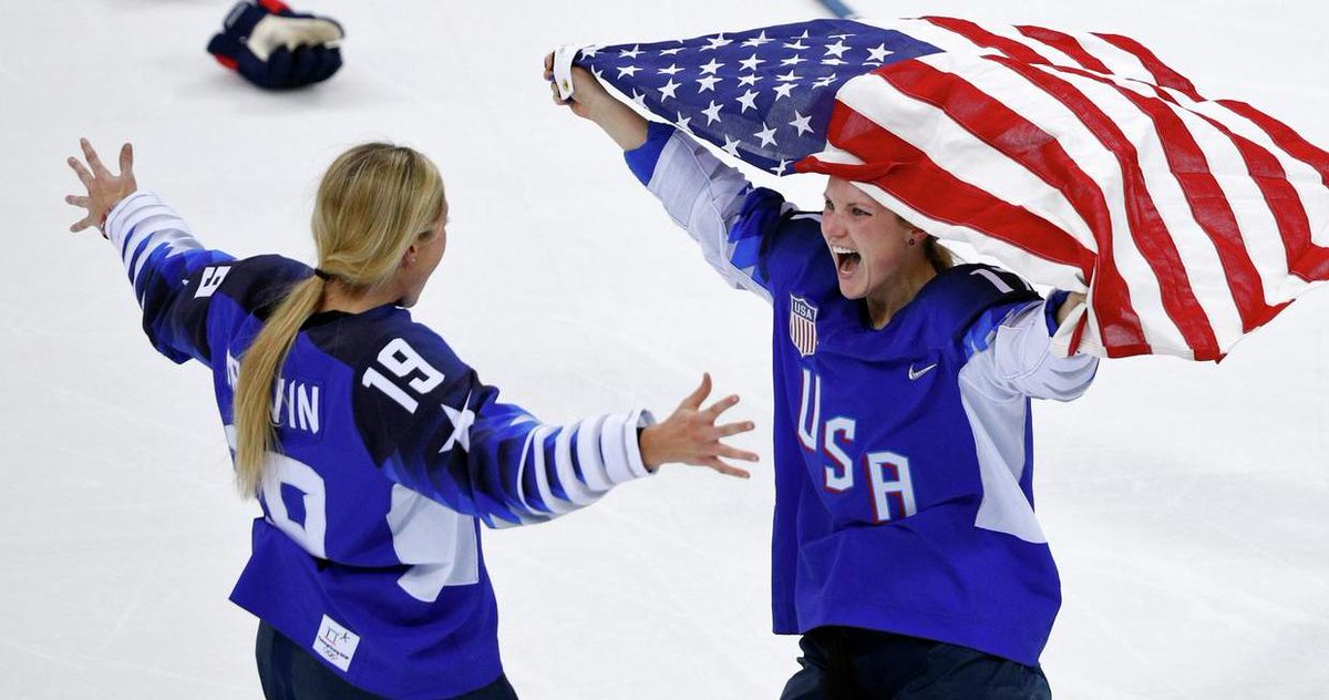 alyssakonickson's tweet photo. Lamoureux sisters give U.S. Olympic gold with dramatic goals #UNDproud #UNDspirit - https://t.co/QdAQwhjAV5 https://t.co/EwFFkMZiNz