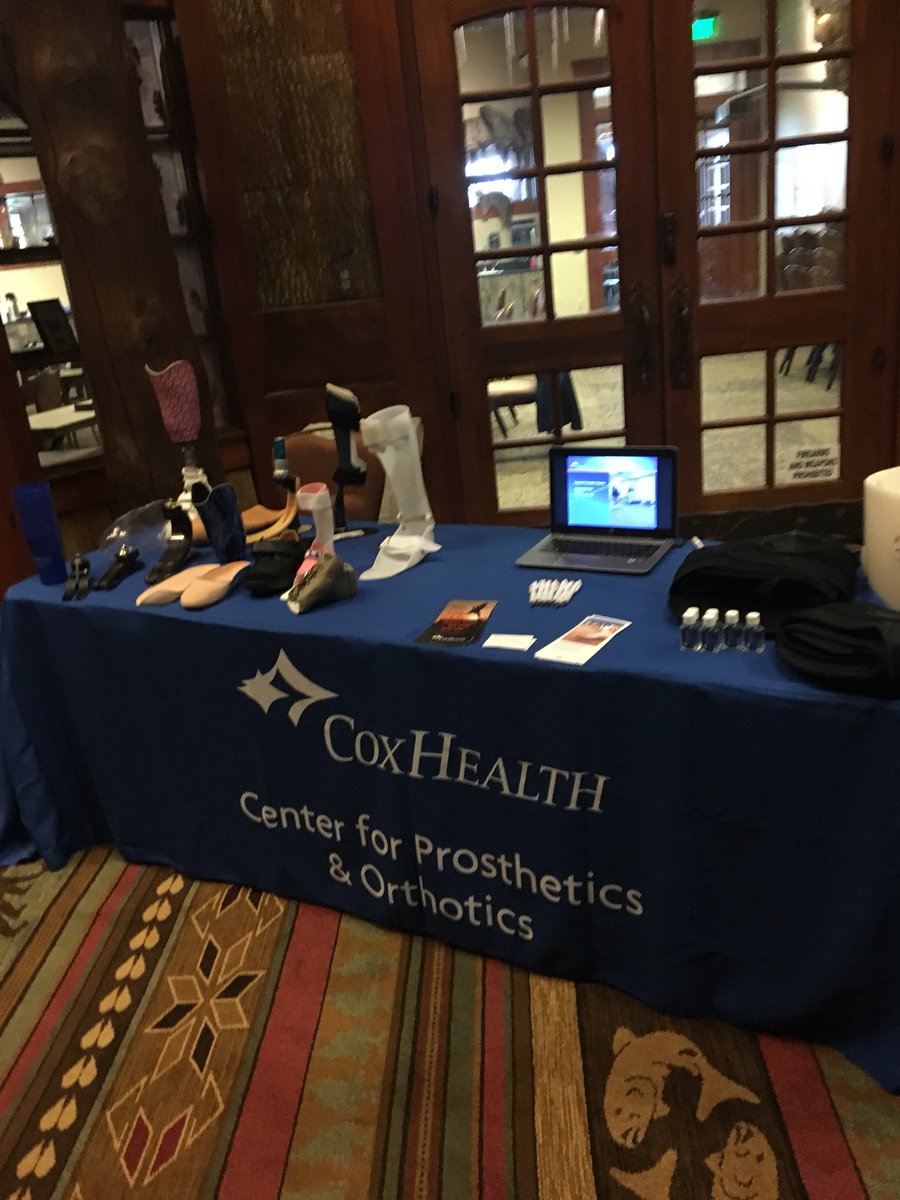 cobbo10's tweet image. Fun part of the job, @CoxHealth Work Complete Spine Summitt #prostheticsorthotics