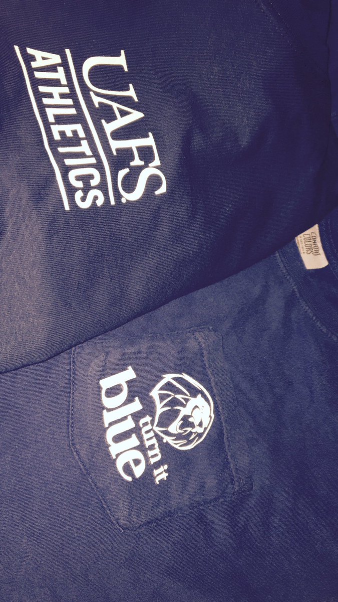 UAFSSports's tweet photo. Winners will get both t-shirts and a $20 gift certificate! RT to be entered! Deadline is 3 PM today! https://t.co/k0amtMBLIA