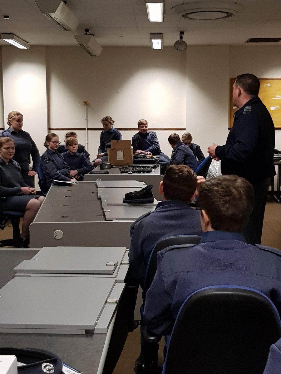 400 (Birkenhead) SQN tweet media