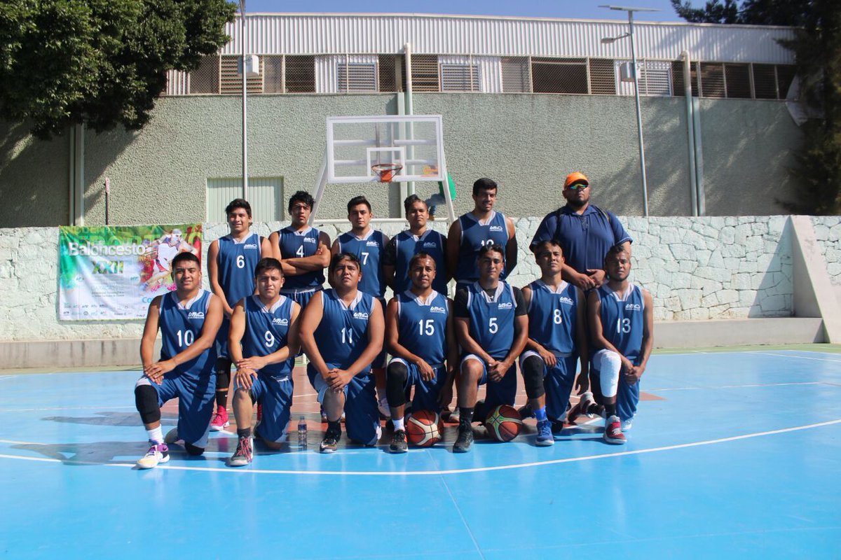utvco's tweet photo. Partido de baloncesto varonil @UTTehuacan vs @Uttecam_2016, puedes ingresar a la plataforma web https://t.co/KGRKe8i2GQ
#ERDyC2018
#EducaciónConValor https://t.co/Xzzak1HLhB