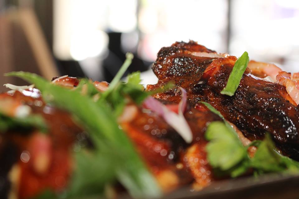ParrillaFiera's tweet photo. ¡Una primera cita con final feliz!
¡Para chuparse los dedos!
¡Conocé el amor con nuestras ribs de carne vacuna en FIERA Parrilla Urbana: 
📍 Pedro Goyena 300, Caballito.
📍 Monroe 1599, Belgrano. https://t.co/ti8tgCCpNQ