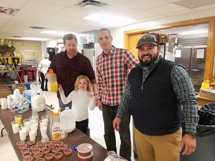 witherselem's tweet photo. “Donut” you know we love our Dad’s at Withers! @WTWhiteFeeder @unitedtolearn @dallasschools https://t.co/YHS2wygaLM