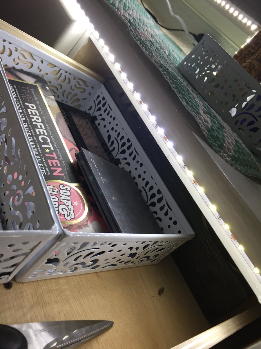 MichaelGoodeaux's tweet photo. Girlfriend wanted a custom makeup station so we went to ROSS, found the perfect mirror, went to amazon and bought strip LED lights, showed her how to run them around the mirror and connect them to the corner connectors. Also wrapped it around her desk, it illuminates her drawers https://t.co/OZRuQXxhda