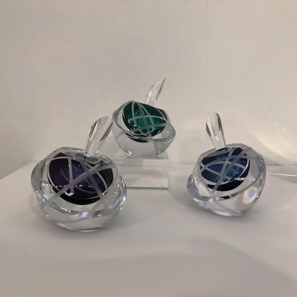 LDNglassblowing's tweet image. Are you visiting #collect2018 on Sunday? Don't miss Anthony Scala's booth talk, taking place at stand 7.1! Anthony will discuss his past work and share more about his exacting way of working! @antscala #coldworking #