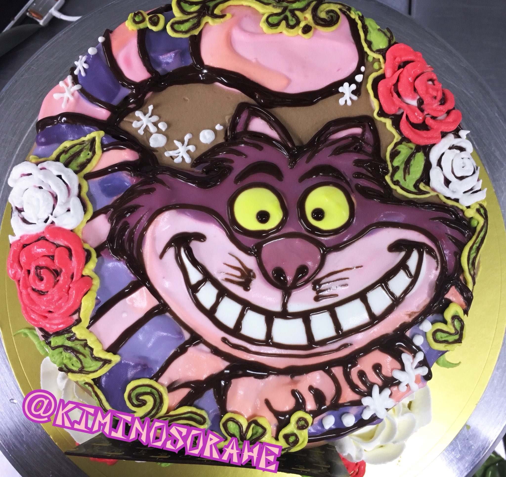 チェシャ猫の薔薇ケーキ