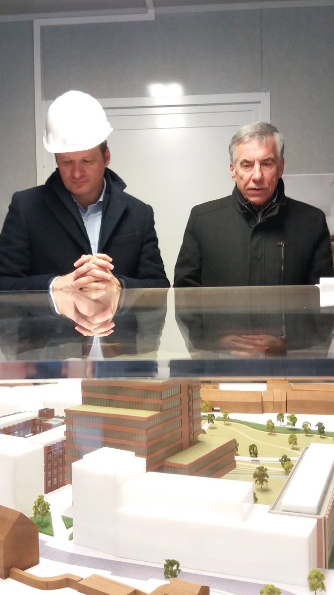 rob_televisie's tweet photo. Eerste werken #Hertogensite in #Leuven van start. In eerste fase wordt groot stuk Dijle opengelegd en komt er een nieuw park van 1 hectare. Volledige realisatie van de site moet in 2028 klaar zijn. https://t.co/FeJ4Ldbowx