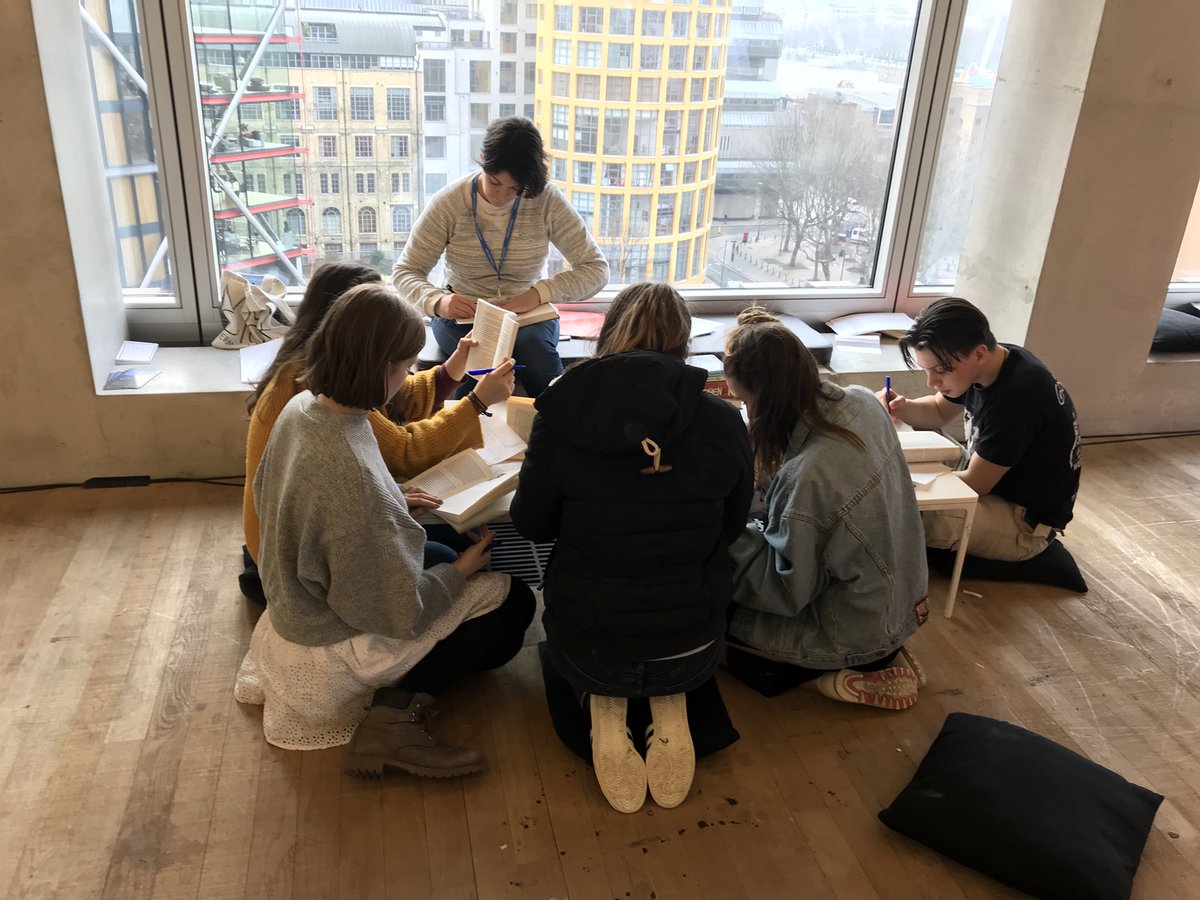 BACKLITgallery's tweet image. It’s the final day of our #TateExchange event with our #DIYMachine! We’ve had hundreds of visitors take on our artist led workshops over the past 2 days. It’s amazing to see how stories and conversations have developed into the production of art. More &amp;gt;bit.ly/BacklitDIYMach…