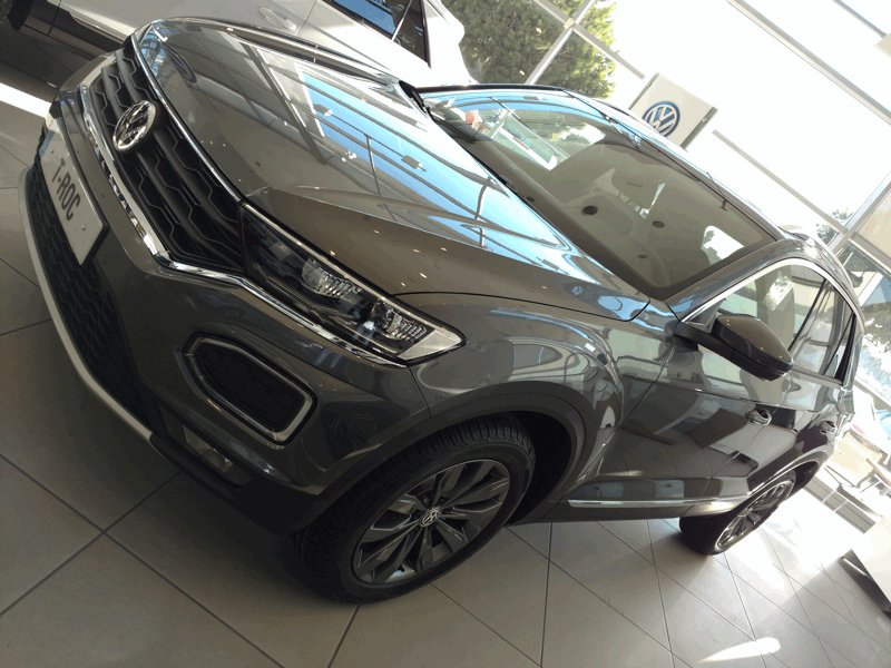 VWCentertorrent's tweet photo. #Sólounoúnico 📣 El nuevo Volkswagen T-Roc 2018, el coche del momento!!!Ya lo tienes disponible en Volcenter desde 21.595 € o 197 €/mes en Volcenter, pídenos información en https://t.co/NtNdgJZx8x
#Crossover #SUV #Volkswagen #VW #VWTRoc #Volcenter #Valencia https://t.co/41pbl8Vl6h