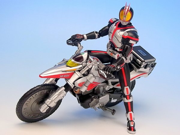 オギーa K Aバディ 夢より物欲 オートバジン 仮面ライダー555 ブルースペーダー 仮面ライダー剣 マシンデンバード 仮面ライダー電王 ジャングレイダー 仮面ライダーアマゾンズ これ全部ベース車がホンダのxr250だって言うんだから 東映の制作能力の