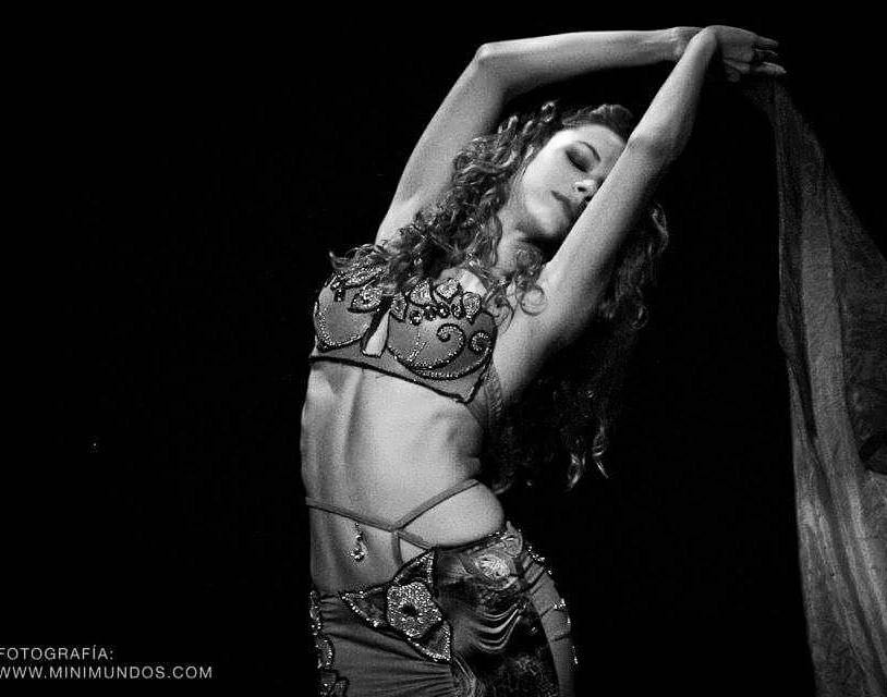 SaharaTeteraRes's tweet photo. Este viernes 23 de febrero nuestra magnifica bailarina Alba viene a las 21:30h para ofrecernos su magnífico espectáculo de baile. Reserva tu mesa: 911 887 237. 
#danzadelvientre #danzaarabe #espectaculo #madrid #viernes #findesemana #shisha #restaurantemadrid #restaurante https://t.co/Rws3Rv5xV0