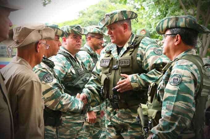 Boris Castellano VTV (@bcastellanovtv) on Twitter photo M/G CARLOS LEAL TELLERIA. Hoy en vivo por <a href="/VTVcanal8/">VTV CANAL 8</a> en el programa PUNTO DE ENCUENTRO estará conversando sobre las Ejercicios Militares Independencia 2018. ¿QUE LE PREGUNTARIAS? Participa!!! M/G CARLOS LEAL TELLERIA. Hoy en vivo por <a href="/VTVcanal8/">VTV CANAL 8</a> en el programa PUNTO DE ENCUENTRO estará conversando sobre las Ejercicios Militares Independencia 2018. ¿QUE LE PREGUNTARIAS? Participa!!!