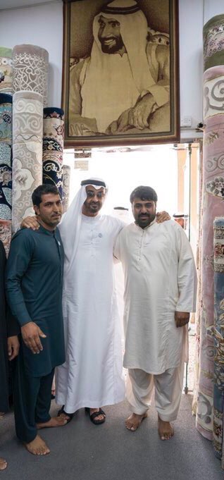 zayed_almisari's tweet image. فعله على منهاج ( زايــد ) معمد
حتى الملامح شاهده بـ الوكايد
هذا ماهوب الا الفلاحي محمد |
هذا انعكاس لـ صورة الشيخ زايد
.
.
.
#محمد_بن_زايد 🇦🇪