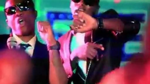 saharMufc's tweet image. i love the way she wine the way she moving up and down got me looking i dnt know what to do ama waste no time
so ama tell that i like her and am feeling all the things that she do
so make she follow me go
#throwbackJam @wizkidayo
@Yung6ix
Sure they can't remember the jam again