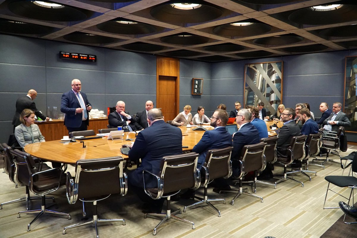 Przedstawiciele #PZU spotkali się dziś w Londynie z <a href="/LloydsofLondon/">Lloyd's</a> i Argentą. Wejście na rynek londyński daje nam szansę na rozwój biznesu i zaistnienie na rynku międzynarodowym. #nowePZU