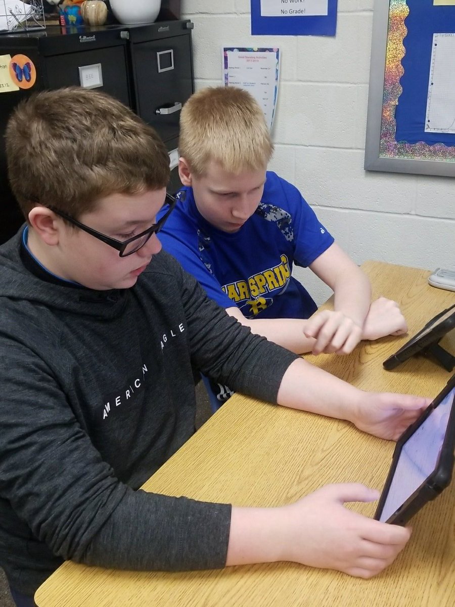 LegoMathLand's tweet photo. Using Desmos to explore function notation  #WCPSMDDLDAY #DLDay https://t.co/mSlyaqiXLo