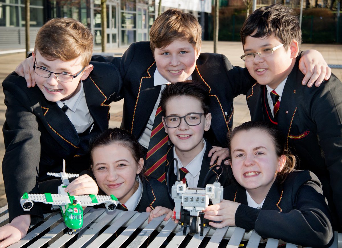 STEM students are ready for the @Tomorrows_Eng #RoboticsChallenge
shuttleworthcollege.org/2018/02/22/rob…