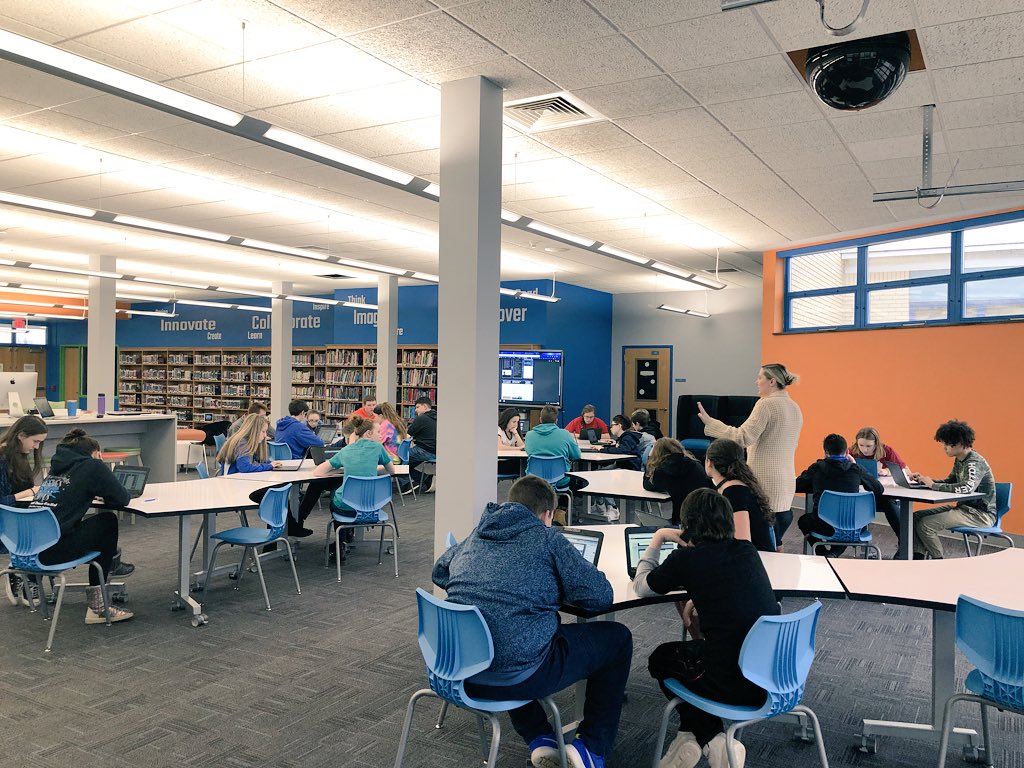 ginairwin_1's tweet photo. Smashing research & literature with graphic design in ELA 8. Science brochures coming to life! #JennaFox @arski13 @ConnellsvilleMS @A_Witt24 @bryankisiel @pkharshman @j_sanzone @CASD_ENGAGE https://t.co/SwMp4ZBVD3