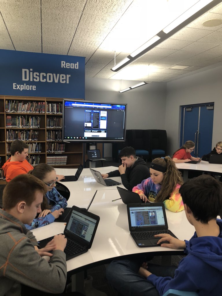 ginairwin_1's tweet photo. Smashing research & literature with graphic design in ELA 8. Science brochures coming to life! #JennaFox @arski13 @ConnellsvilleMS @A_Witt24 @bryankisiel @pkharshman @j_sanzone @CASD_ENGAGE https://t.co/SwMp4ZBVD3