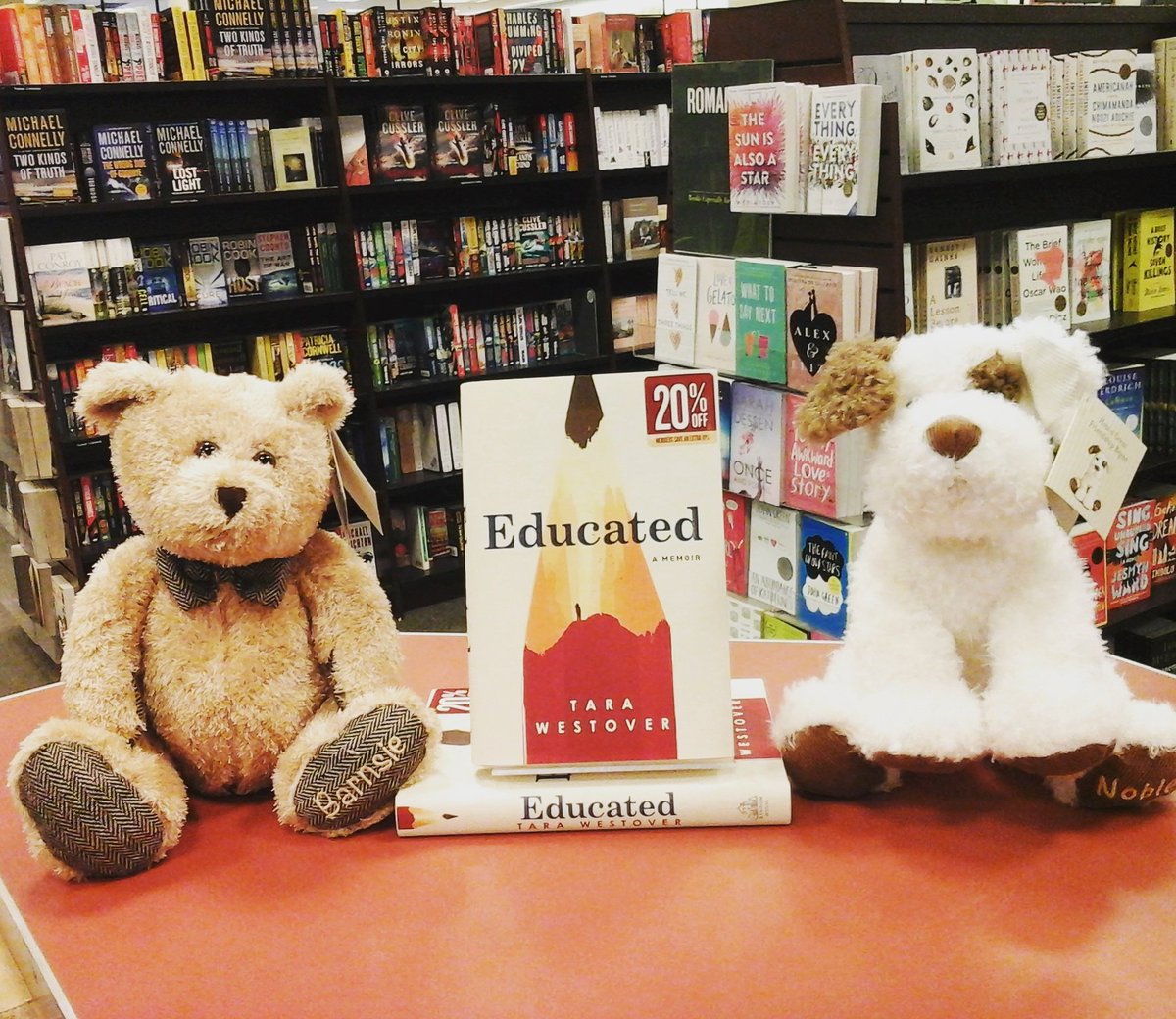 BNFortWayne's tweet image. Do we have the best book for you!! Educated by Tara Westover is a memoir about a young girl who attends school at 17 for the first time after she leaves her survivalist family. #bnmidwest  #bninlightened  #bndiscover #staffrec