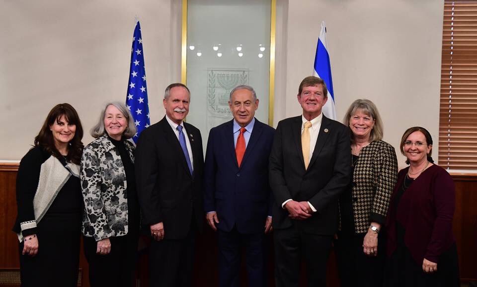 Today I met with a delegation of US senators led by @LindseyGrahamSC. I met earlier with a delegation from the House of Representatives. I thanked them for US support for Israel & welcomed President Trump's decision to implement the law recognizing Jerusalem as Israel’s capital.