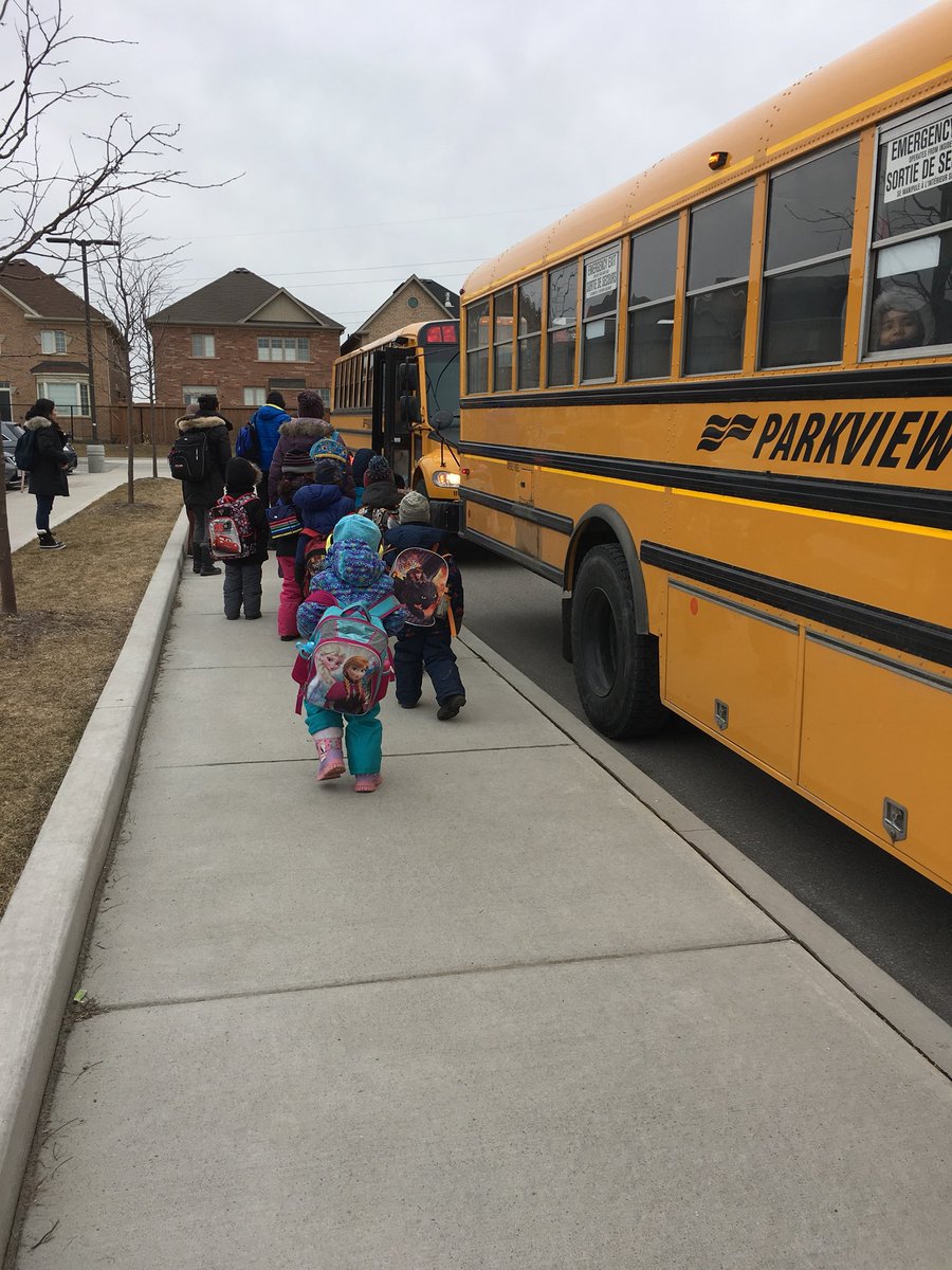 Churchvilleps's tweet photo. Kindergarten friends are on the way to Mountsberg! Thank you to the MANY parent volunteers. #outdoorEd #maplesyrop https://t.co/9IHIYZadp8