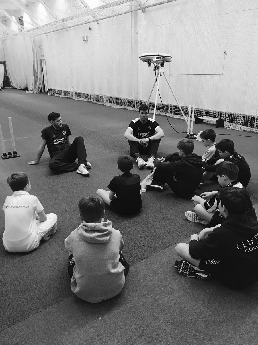 DFCALtd's tweet photo. Final week of 8 with @Gloscricket @sidpayne7 #fastbowlingcourse #shirtwinners #TobyRice #Mattwalters #developement #hardwork #fun Big thank you to the boys and parents https://t.co/PxL3rYw44k