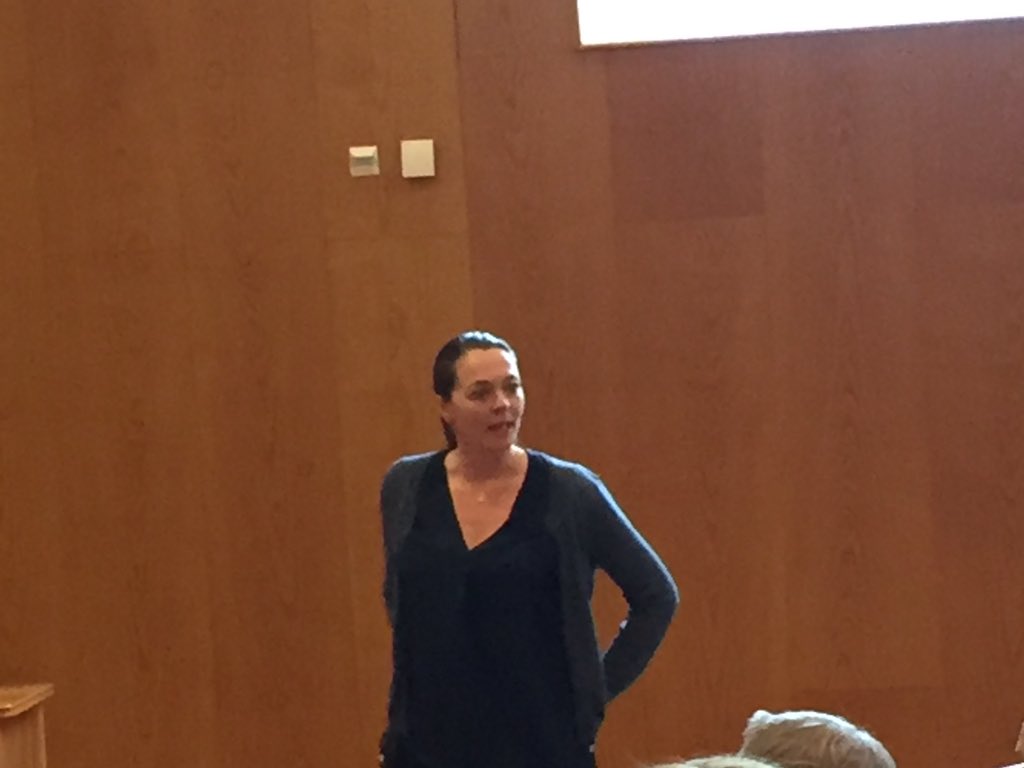 Stenodiabetes's tweet photo. Godt i gang med implementering af Supplerende Behandlingsinitiativer på regionens hospitaler og flere er på vej #stenorounds @regionh https://t.co/Qxa494TXjZ