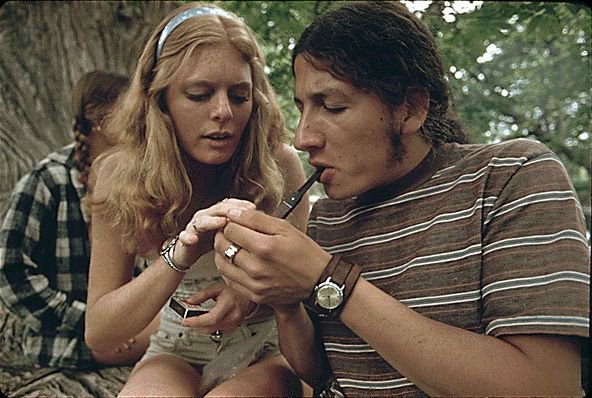 Puff, puff, pass. 😚