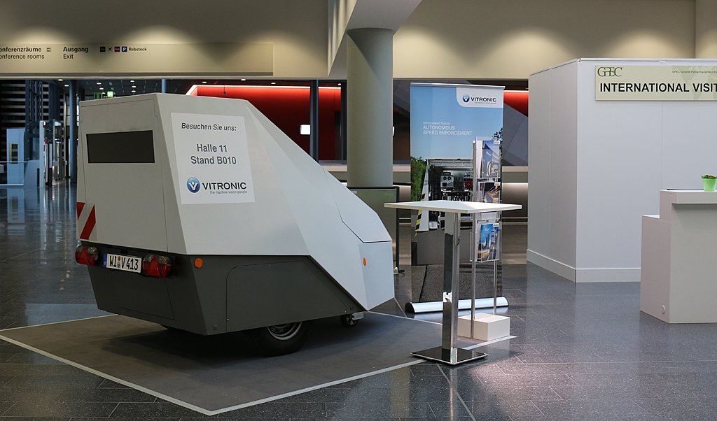VITRONIC's tweet photo. Letzter Tag auf der #GPEC2018 und letzte Gelegenheit, unseren #EnforcementTrailer im Eingangsbereich zu sehen. Keine Angst 😉
Natürlich können Sie uns auch am Stand besuchen oder auf https://t.co/Hy1h7w9HEV https://t.co/oXsAmneV5M