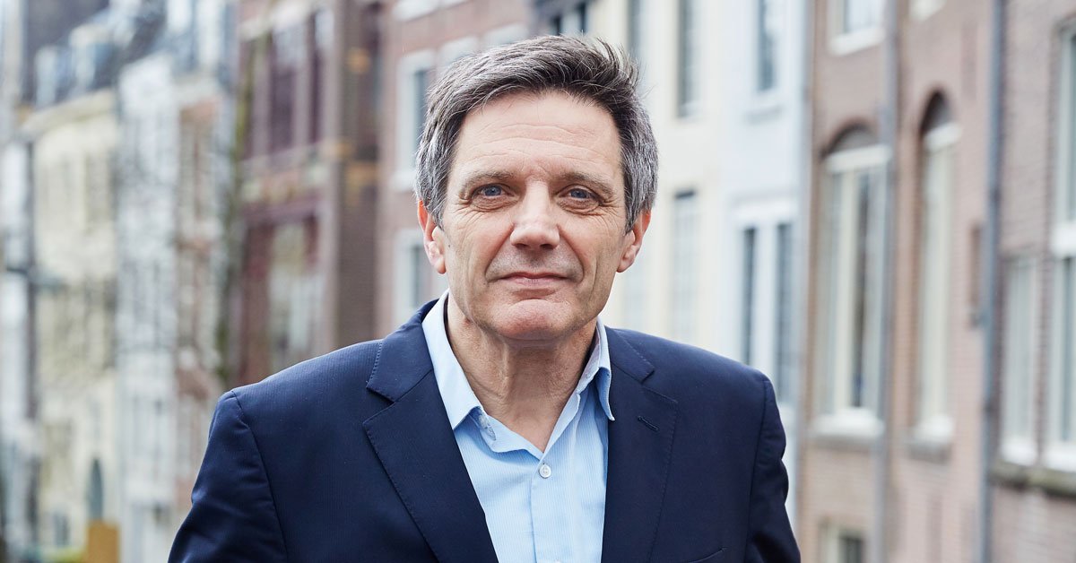 AutoriteitFM's tweet photo. “In theorie zou je verwachten dat ICT fin markten transparanter en efficiënter maakt. Maar transparantie kan ook afnemen.” Arnoud Boot, Hoogleraar Corporate Finance. https://t.co/opytlJMxiU Arnoud reageert op #risico8 #toptienrisico #AFMagenda18 #kapitaalmarkten https://t.co/JBMh1p8FFH