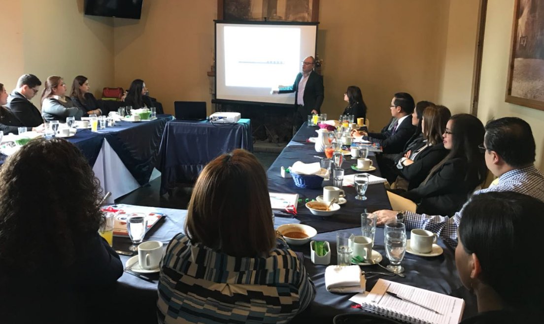HRCenterGTM's tweet photo. #DesayunoConferencia TALENT ANALYTICS, impartido por David Nuñez (#Armstrong México) 😀👍🏽 gracias a todos nuestros clientes por su participación y confianza 🥇#GyT #BI #Bantrab #SegurosUniversales #CentralDeAlimentos #CamasOlympia #CalzadoRoy #Infasa #Terra ✅🔝 y muchas más 💯 https://t.co/tpaLSBmQS4